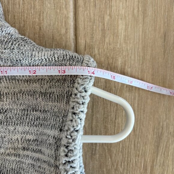 Kuhl Alaska Fleece Vest Womens Medium Grey Sherpa Hooded Outdoor Gorpcore Winter - Picture 9 of 9